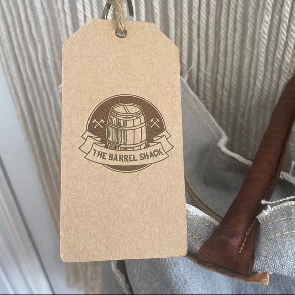 The barrel shack bag NWT - Picture 8 of 13